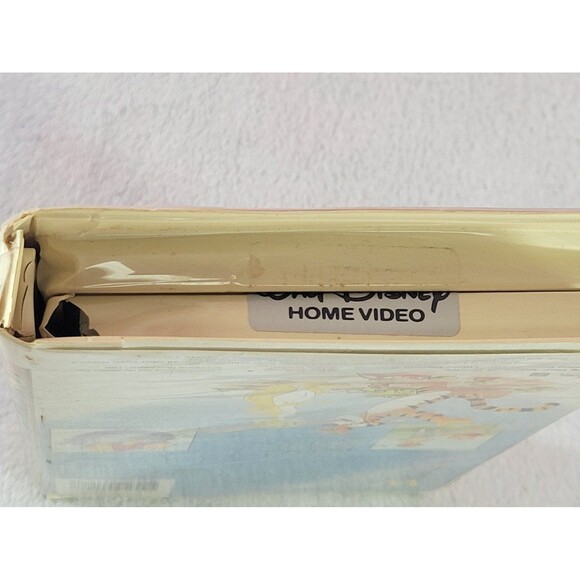 Disney's Masterpiece Many Adventures Winnie the Pooh VHS Video Tape 1996 - Picture 8 of 11